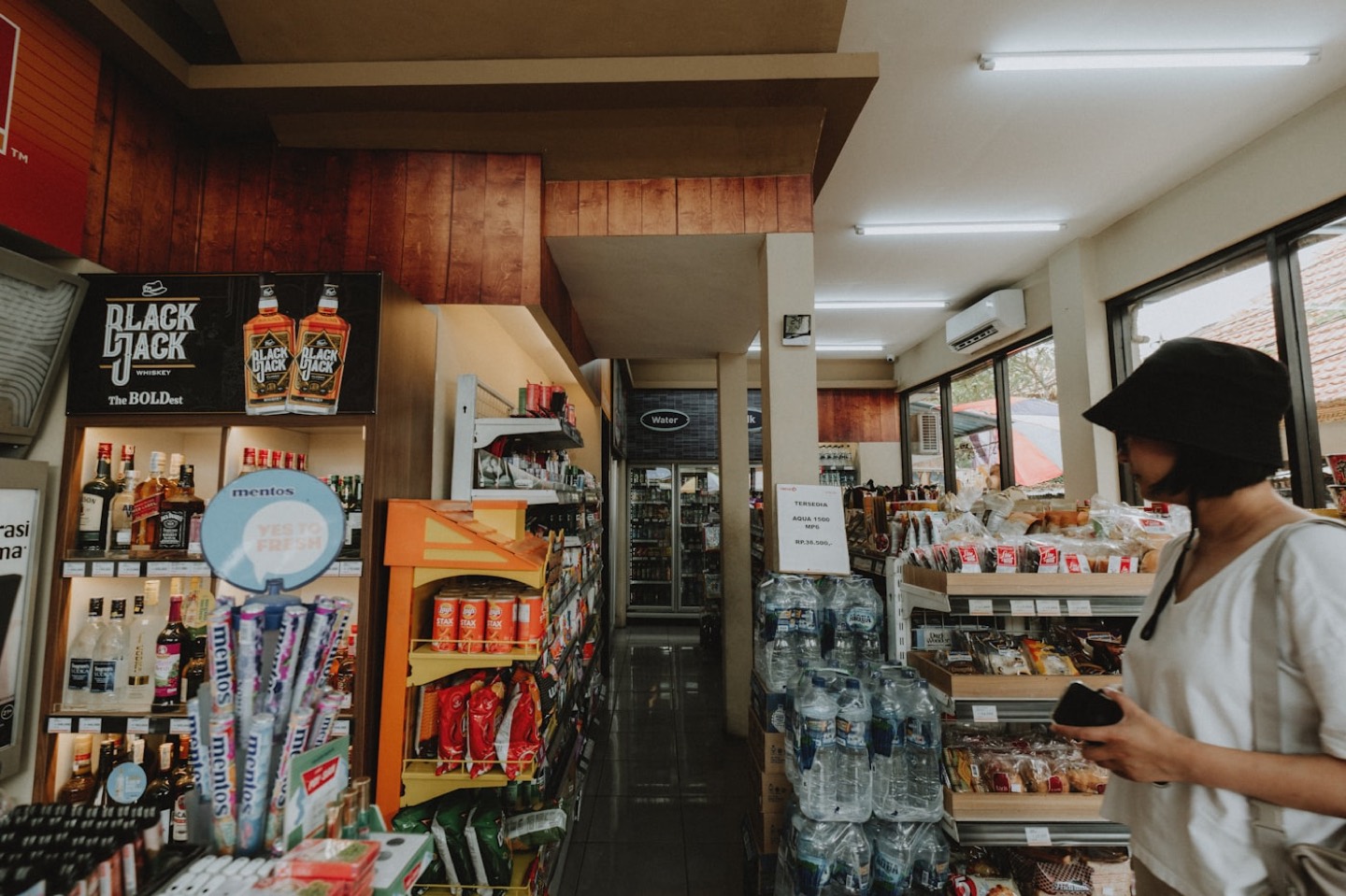 Bodega AI POS in a convenience store